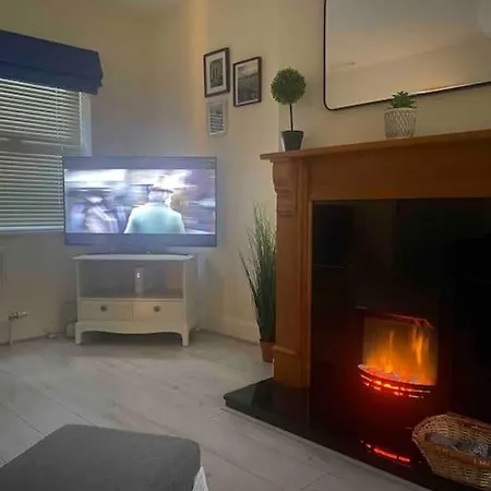 Prázdninový dům Beautiful 3 Bedroom House In Village County Sligo *